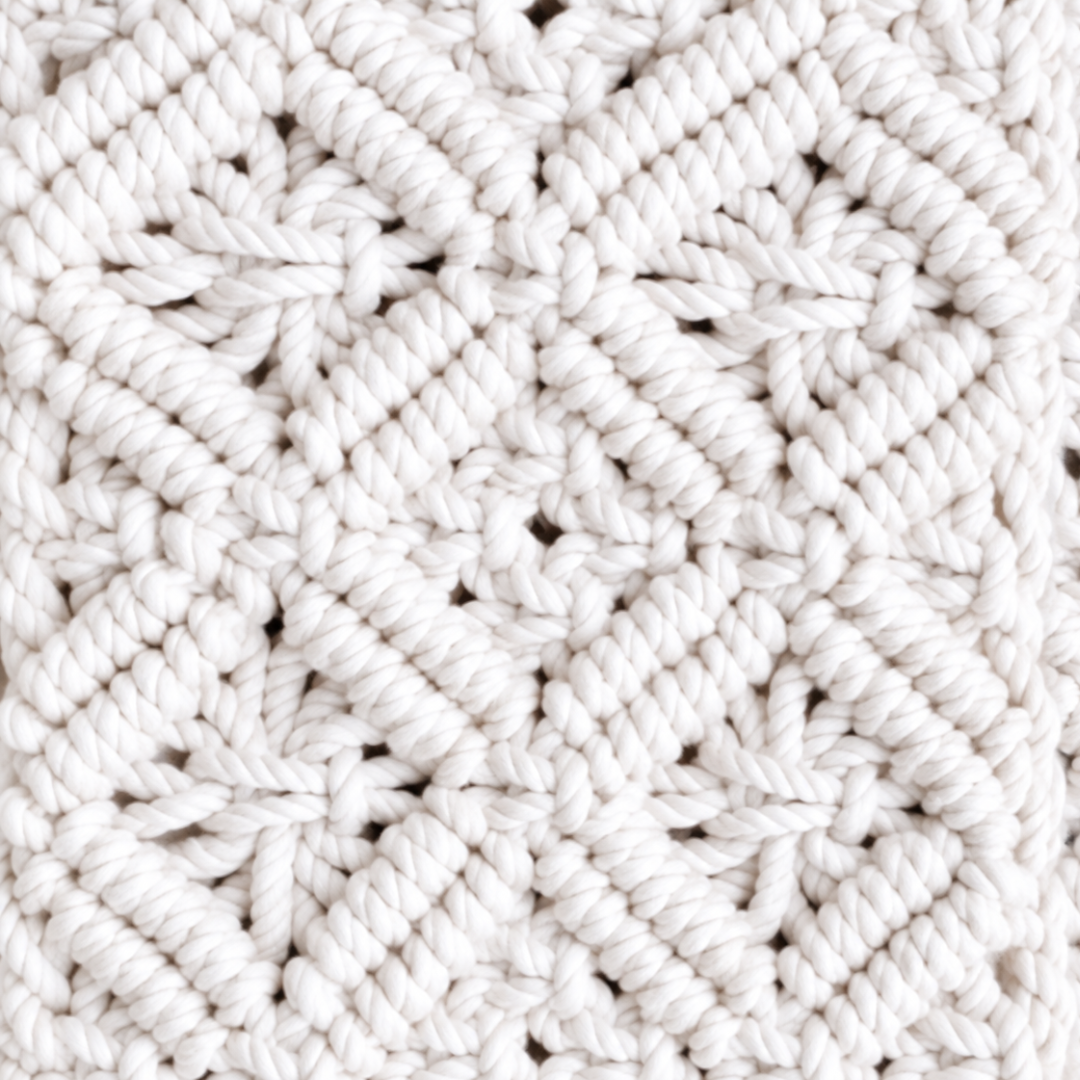 White Diamond Knot Tassel Macrame Mobile Sling Bag